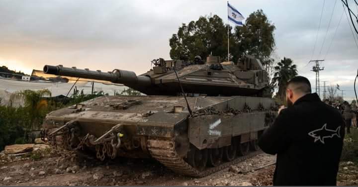 Isra’ila ta aike da tankokin yaƙi gaɓar yamma da Kogin Jordan.
