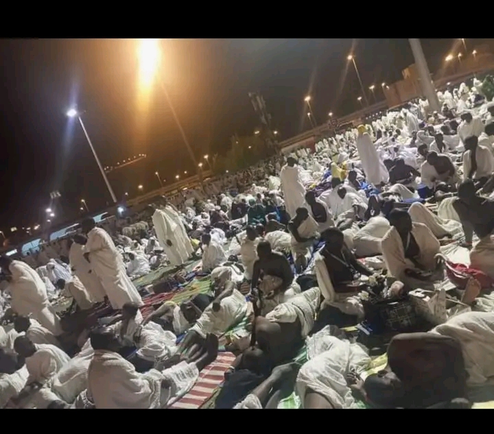 Hukumar Jin Dadin Alhazzai ta jihar Niger ta fara rarraba unifom da wasu kayayyaki ga mahajjata
